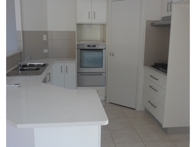 5 cedarwood drive, Crows Nest QLD 4355