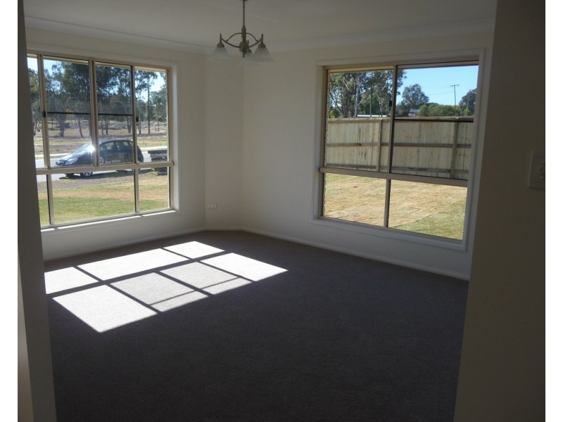 5 cedarwood drive, Crows Nest QLD 4355