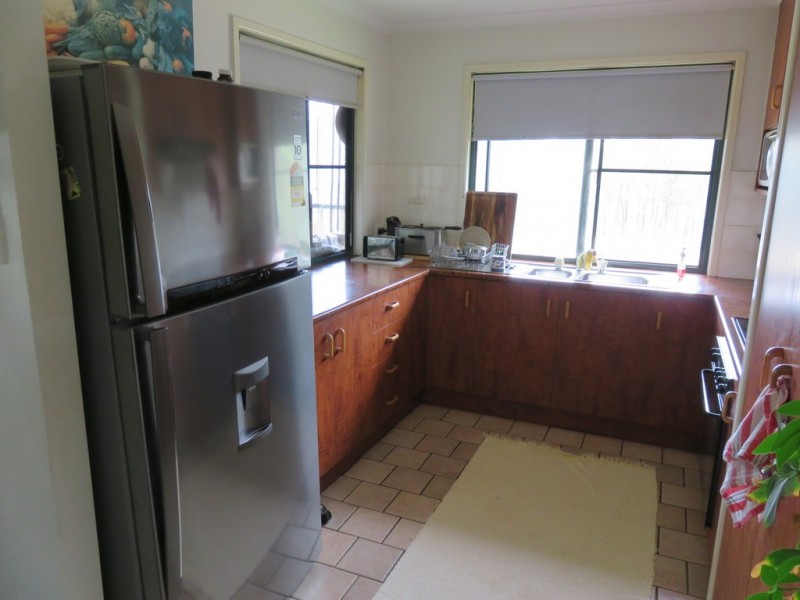 8 Avery Court, Cooyar QLD 4402