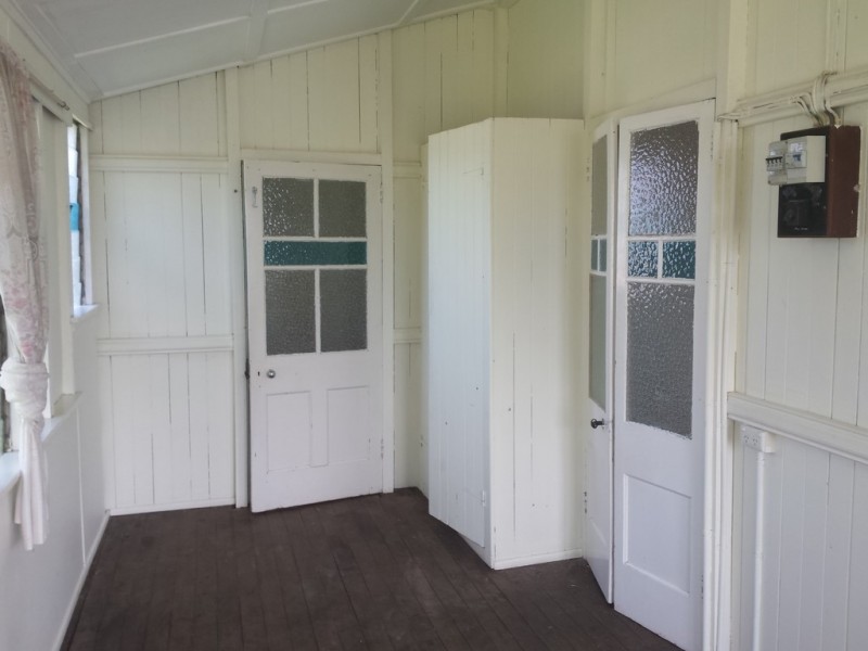 21 Grace Street, Crows Nest QLD 4355