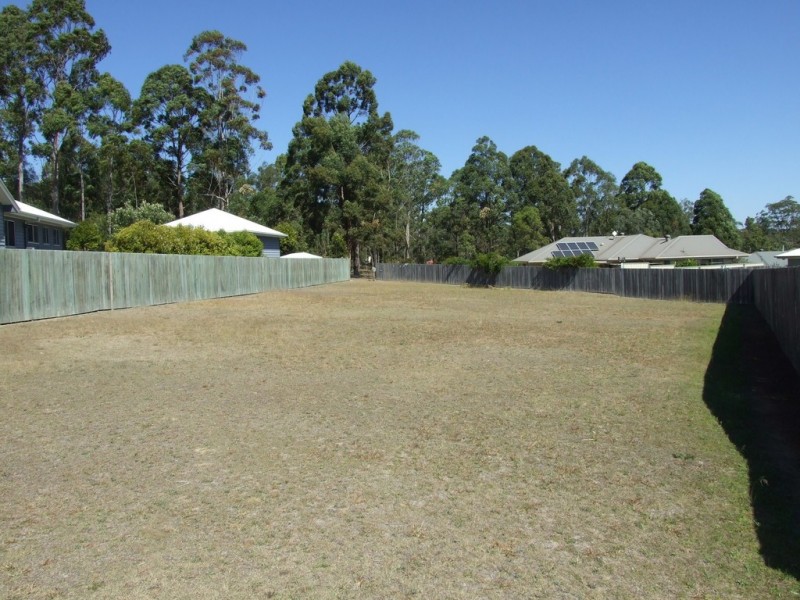 15 Samuel Avenue, Crows Nest QLD 4355