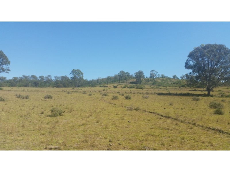 L2 New England Highway, Crows Nest QLD 4355