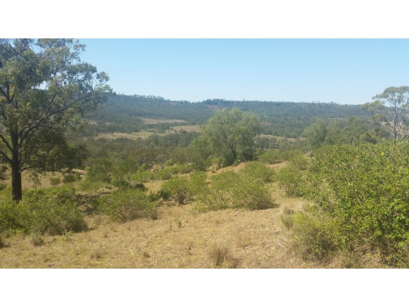 L2 New England Highway, Crows Nest QLD 4355