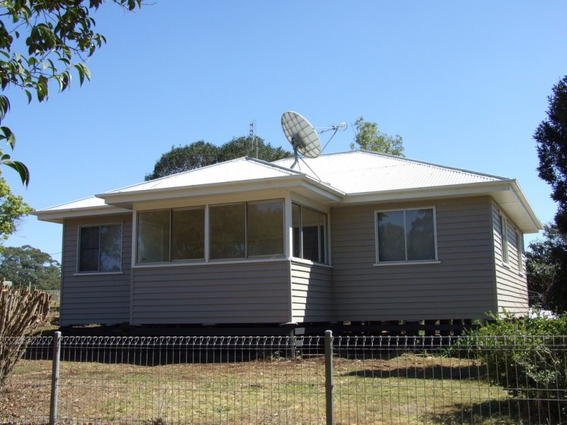 247 Kynoch Rd, Ravensbourne QLD 4352