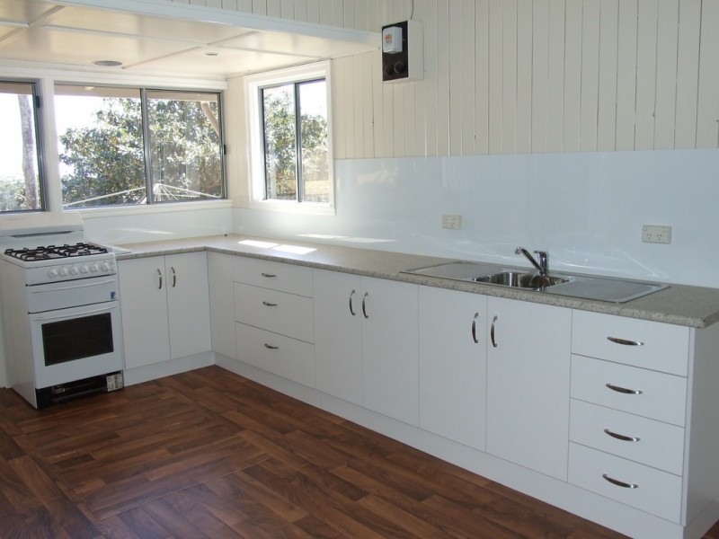 247 Kynoch Rd, Ravensbourne QLD 4352