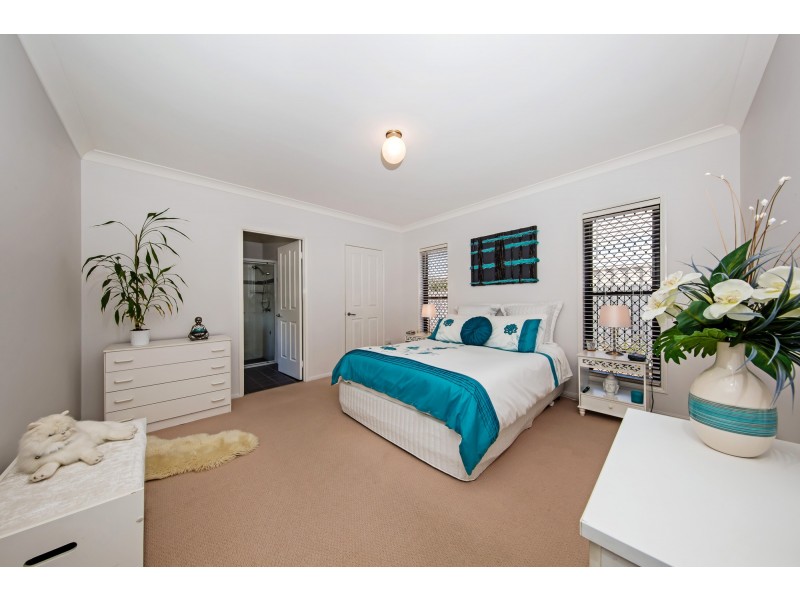 7 Lee Court, Crows Nest QLD 4355