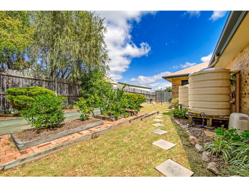 7 Lee Court, Crows Nest QLD 4355