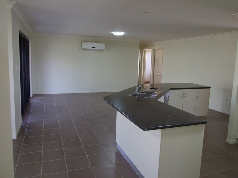 19 Vicky Avenue, Crows Nest QLD 4355