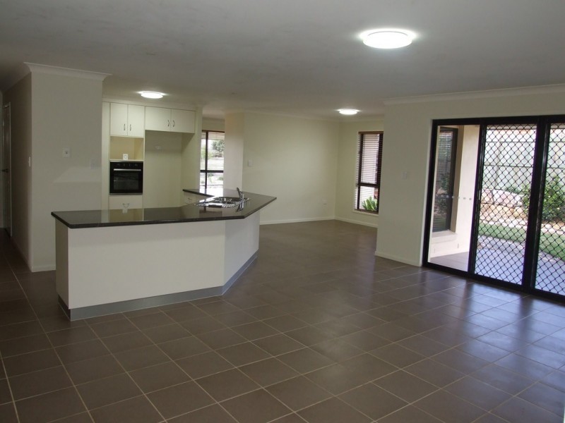 19 Vicky Avenue, Crows Nest QLD 4355