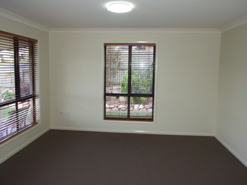 19 Vicky Avenue, Crows Nest QLD 4355