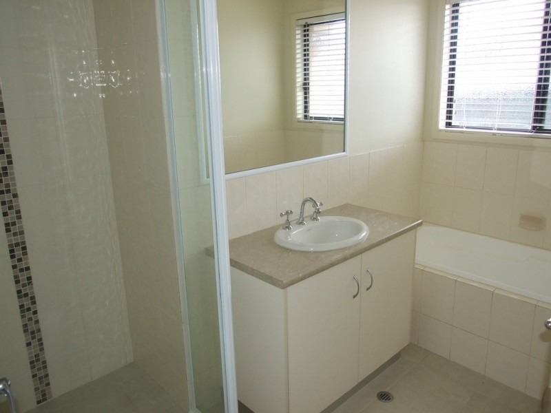 19 Vicky Avenue, Crows Nest QLD 4355