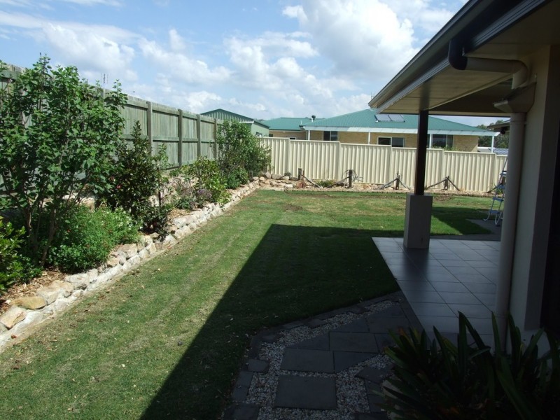 19 Vicky Avenue, Crows Nest QLD 4355