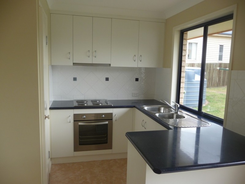 16 John Street, Goombungee QLD 4354