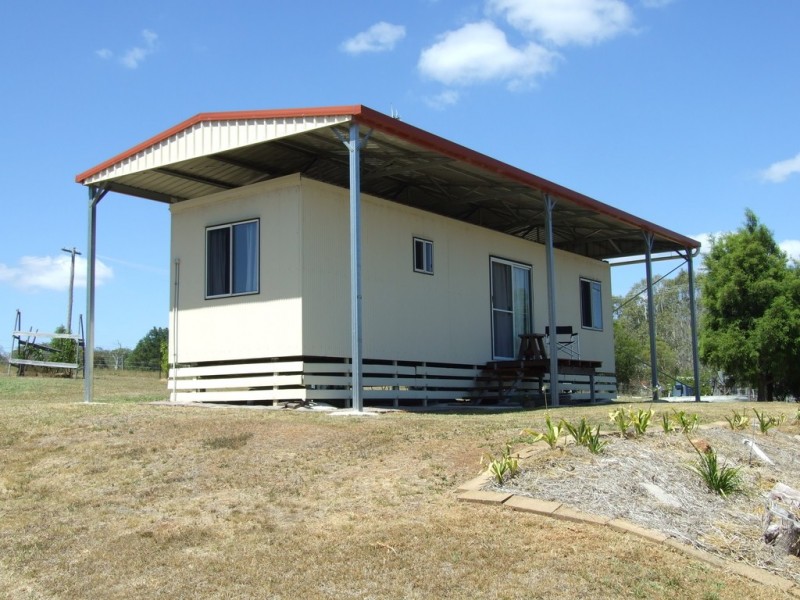 14 Devoncourt Rd, Crows Nest QLD 4355