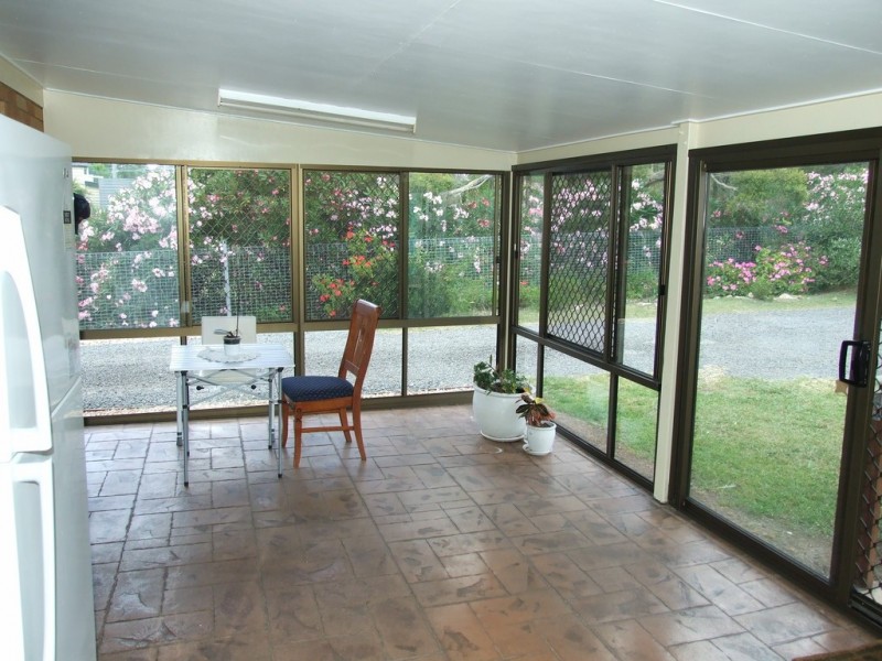 49 Albert Street West, Crows Nest QLD 4355