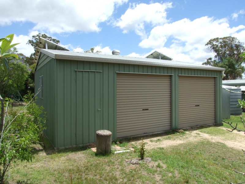 49 Albert Street West, Crows Nest QLD 4355