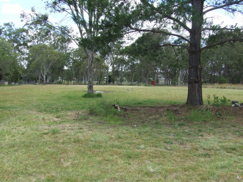 49 Albert Street West, Crows Nest QLD 4355