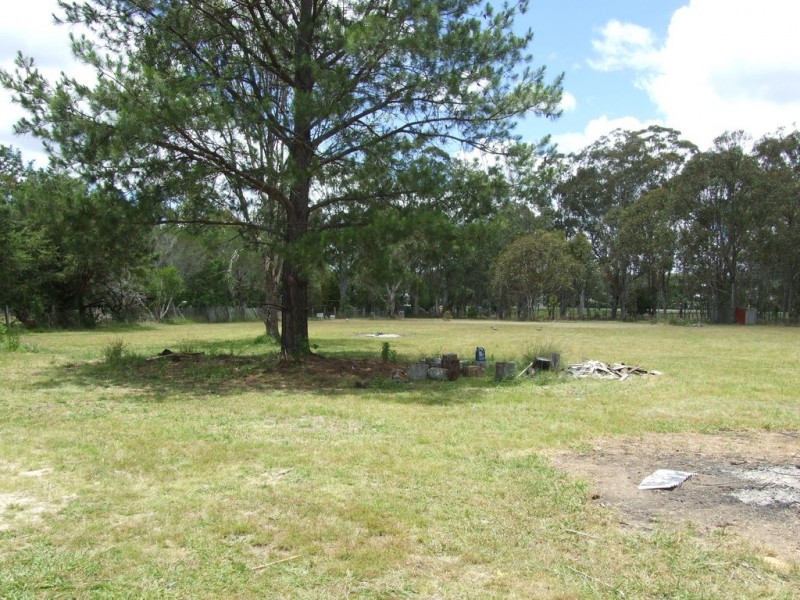 49 Albert Street West, Crows Nest QLD 4355