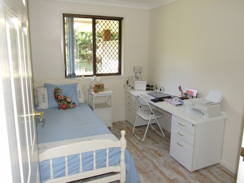 15 Railway Terrace, Crows Nest QLD 4355