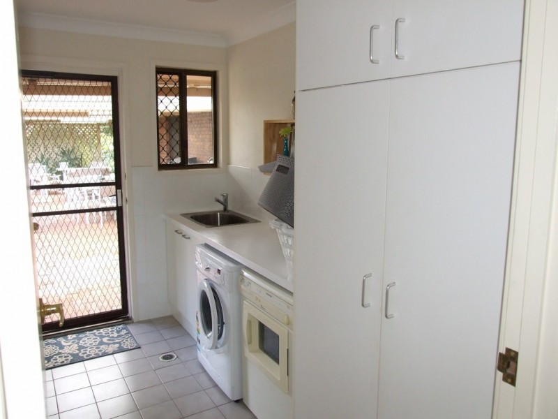 15 Railway Terrace, Crows Nest QLD 4355