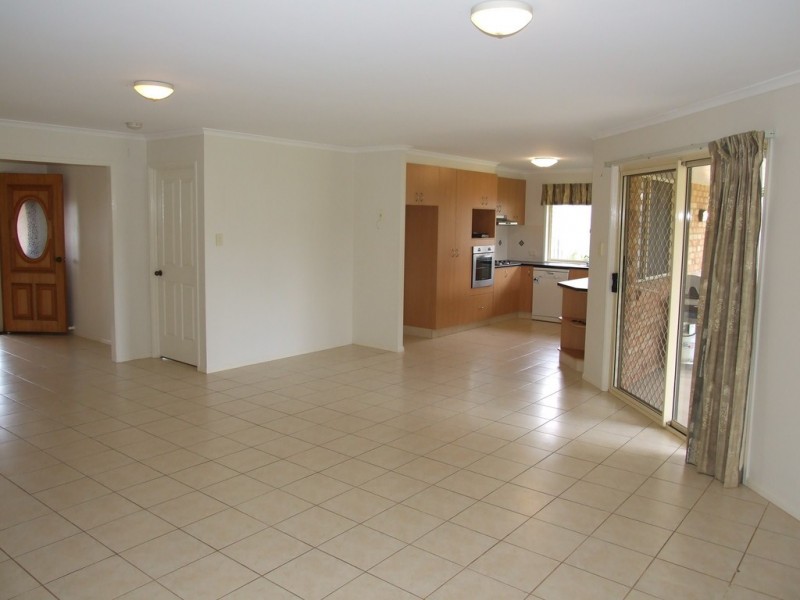 7 Matthew Court, Crows Nest QLD 4355