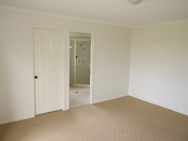 7 Matthew Court, Crows Nest QLD 4355