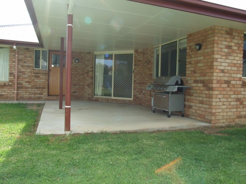 7 Matthew Court, Crows Nest QLD 4355
