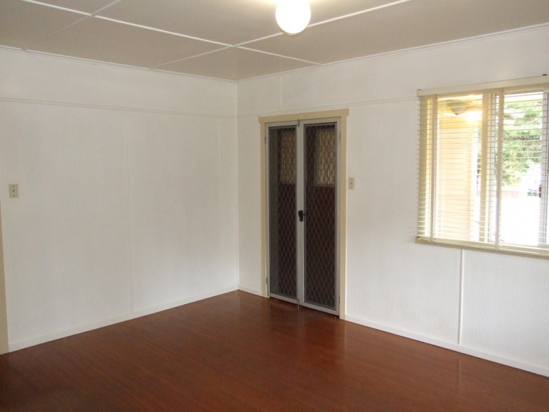 4-6 Esk Street, Crows Nest QLD 4355