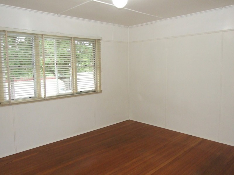 4-6 Esk Street, Crows Nest QLD 4355