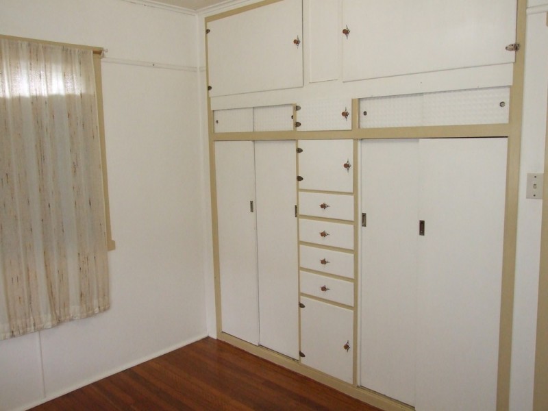 4-6 Esk Street, Crows Nest QLD 4355