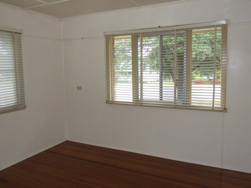 4-6 Esk Street, Crows Nest QLD 4355