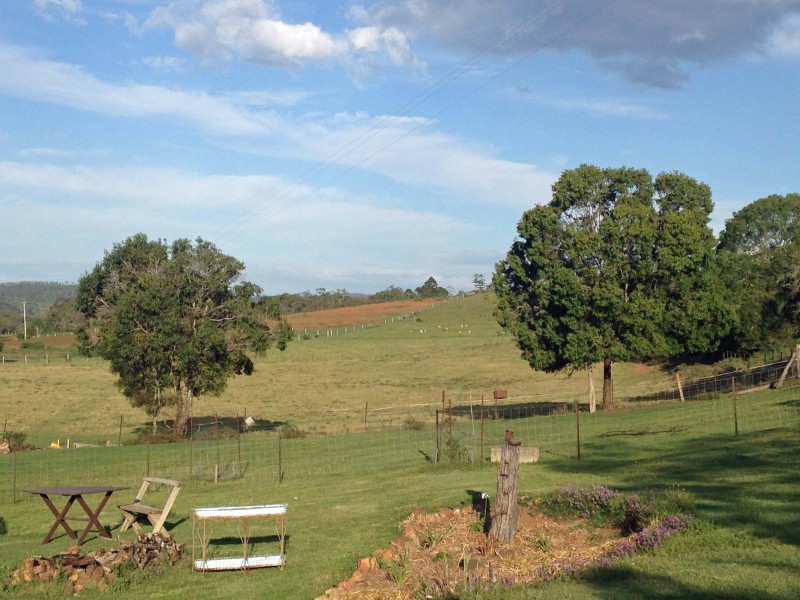 335 Schick Road, Thornville QLD 4352