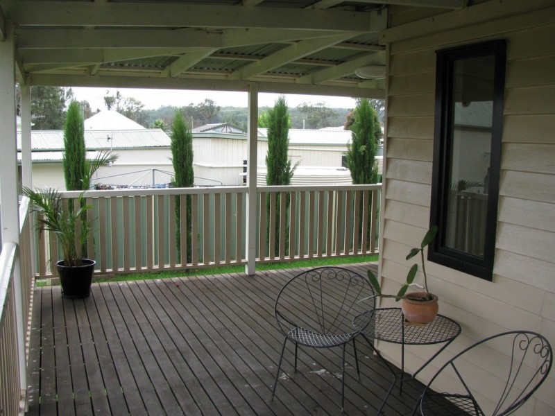 10 Park Road, Crows Nest QLD 4355