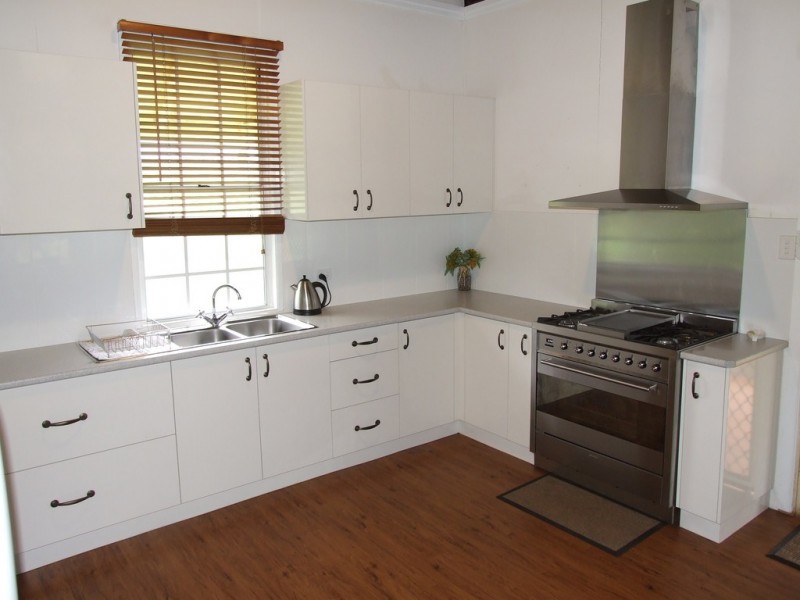 327 Haden-Peranga Road, Haden QLD 4353