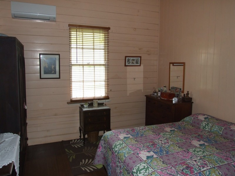 327 Haden-Peranga Road, Haden QLD 4353