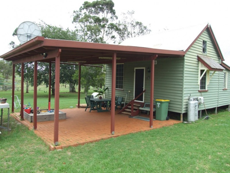 327 Haden-Peranga Road, Haden QLD 4353