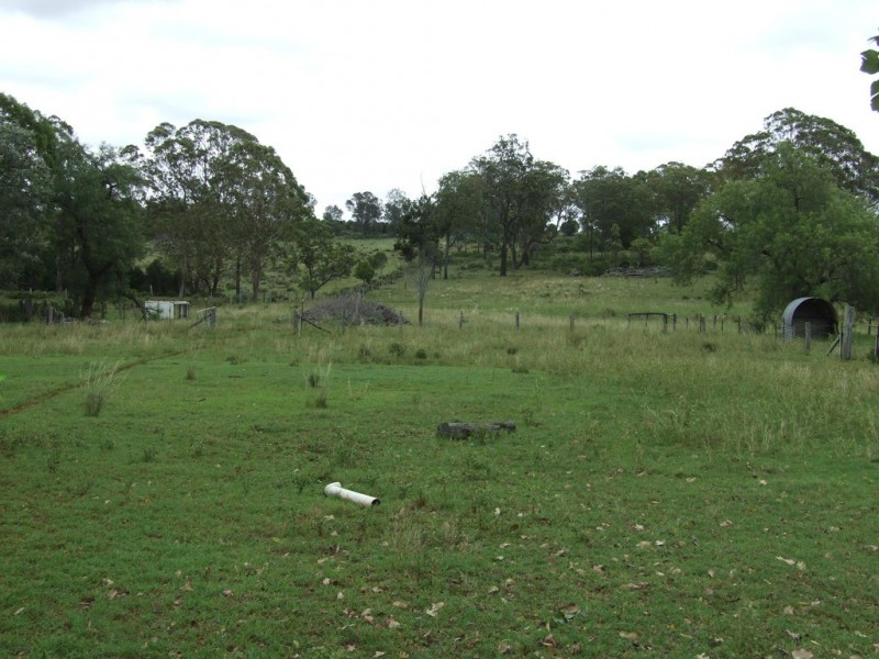 327 Haden-Peranga Road, Haden QLD 4353