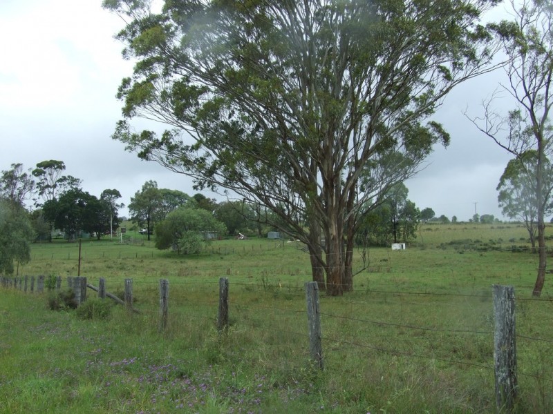 327 Haden-Peranga Road, Haden QLD 4353