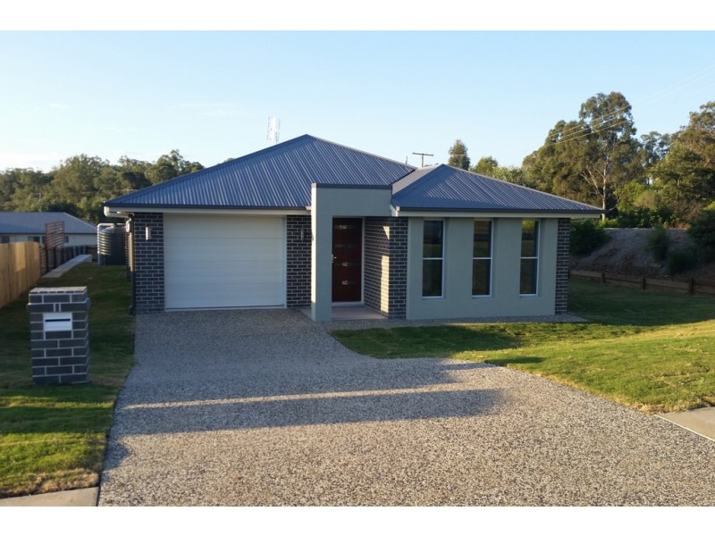 2 Cedarwood Drive, Crows Nest QLD 4355