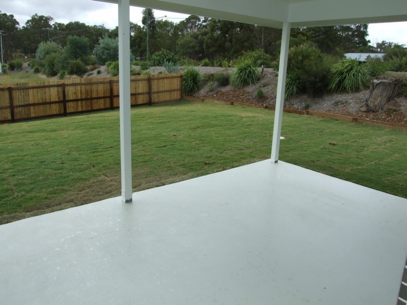 2 Cedarwood Drive, Crows Nest QLD 4355