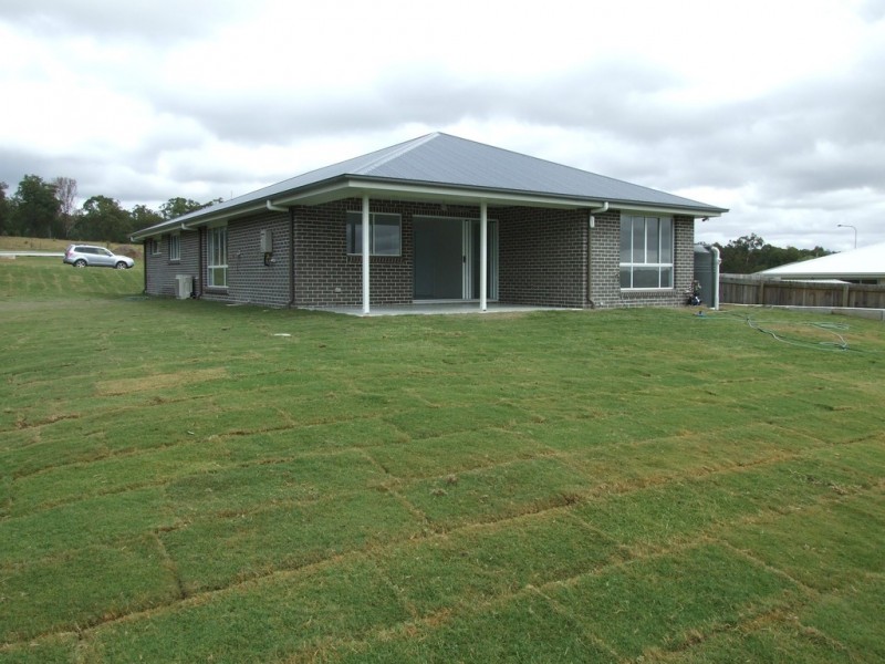 2 Cedarwood Drive, Crows Nest QLD 4355