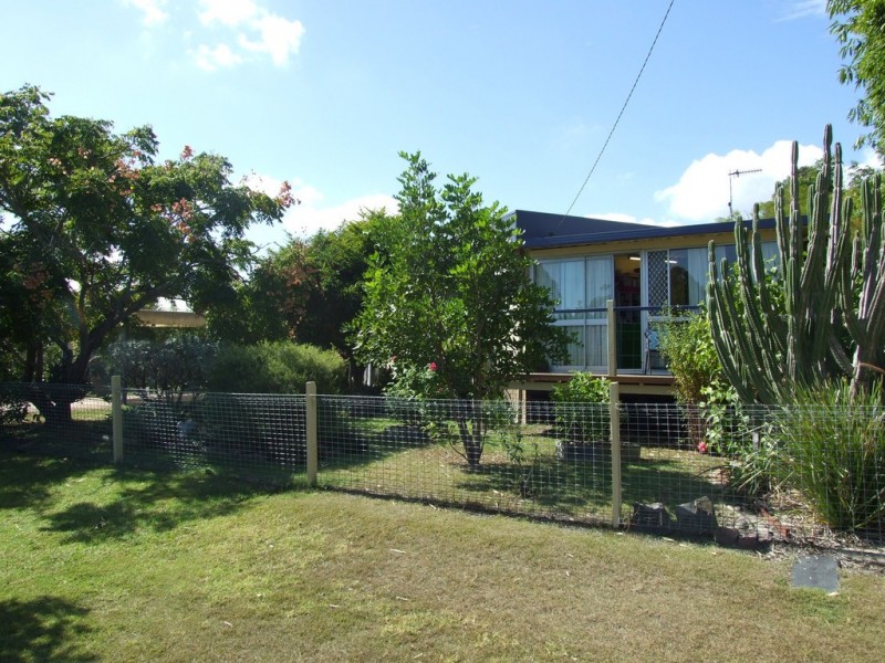 4 Dale Street, Crows Nest QLD 4355