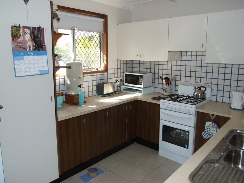 4 Dale Street, Crows Nest QLD 4355