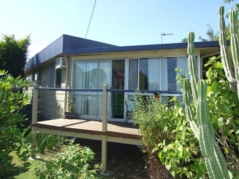 4 Dale Street, Crows Nest QLD 4355