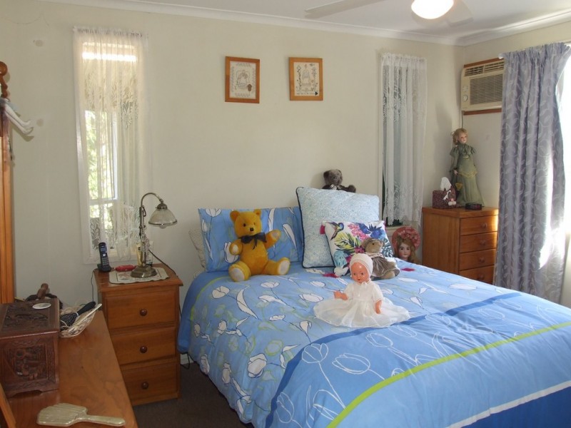 4 Dale Street, Crows Nest QLD 4355
