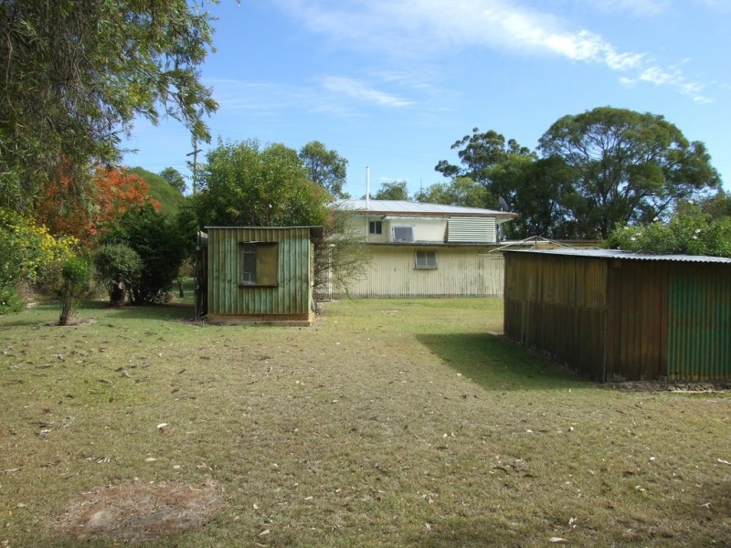 18 Andrews Road, Crows Nest QLD 4355