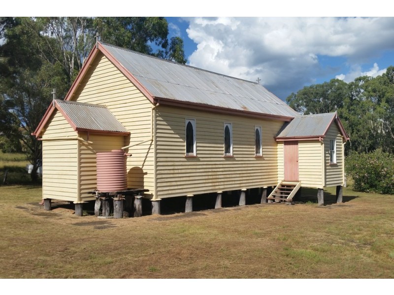 9 Pioneer Road, Geham QLD 4352