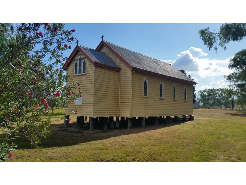 9 Pioneer Road, Geham QLD 4352