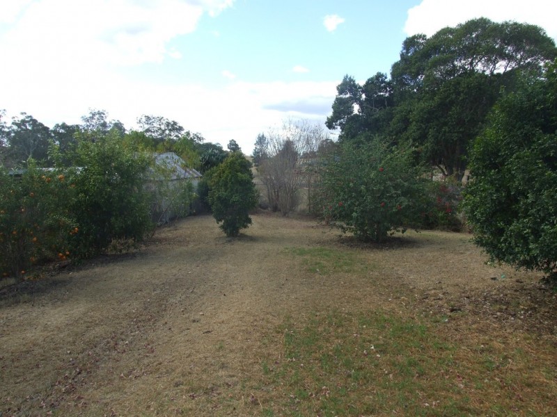 1530 Haden Crows Nest Road, Haden QLD 4353