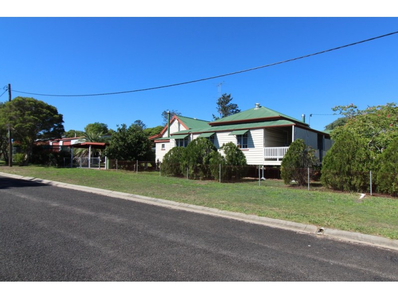 6 Park Road, Crows Nest QLD 4355